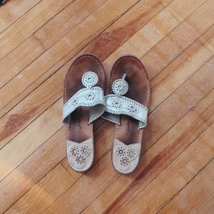 Jack Rogers Classic Sandal in Platinum